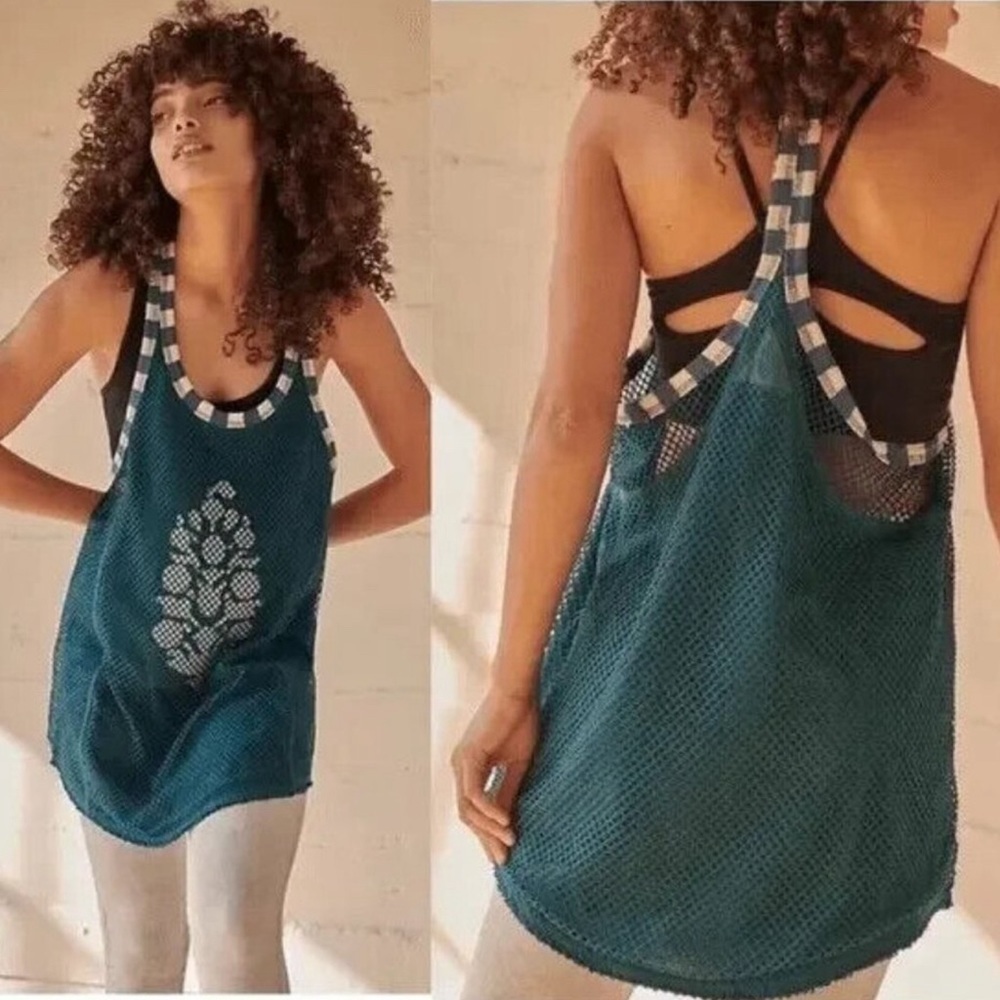 Free People Movement Ball Out Logo Mesh Tank size M